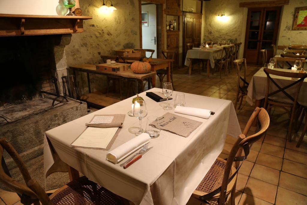 Auberge Du Moulin De Lere Vailly Bagian luar foto