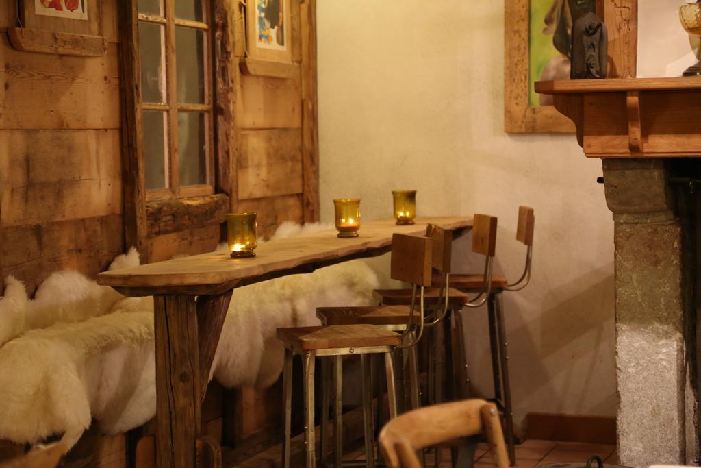 Auberge Du Moulin De Lere Vailly Bagian luar foto