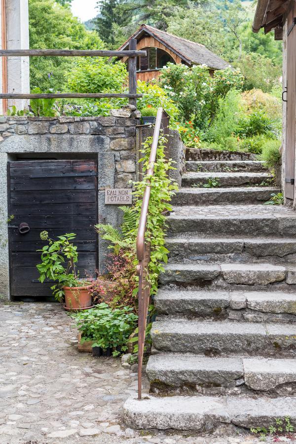 Auberge Du Moulin De Lere Vailly Bagian luar foto